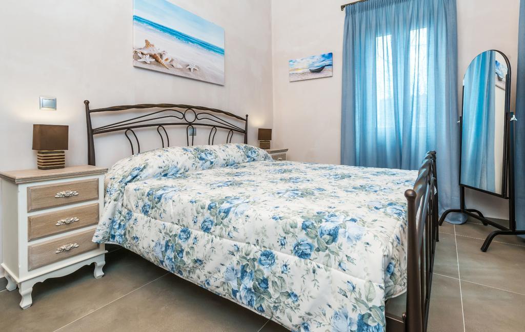 Villa Callisto- Elegant Restored Villa With Pool Gyri Exterior photo